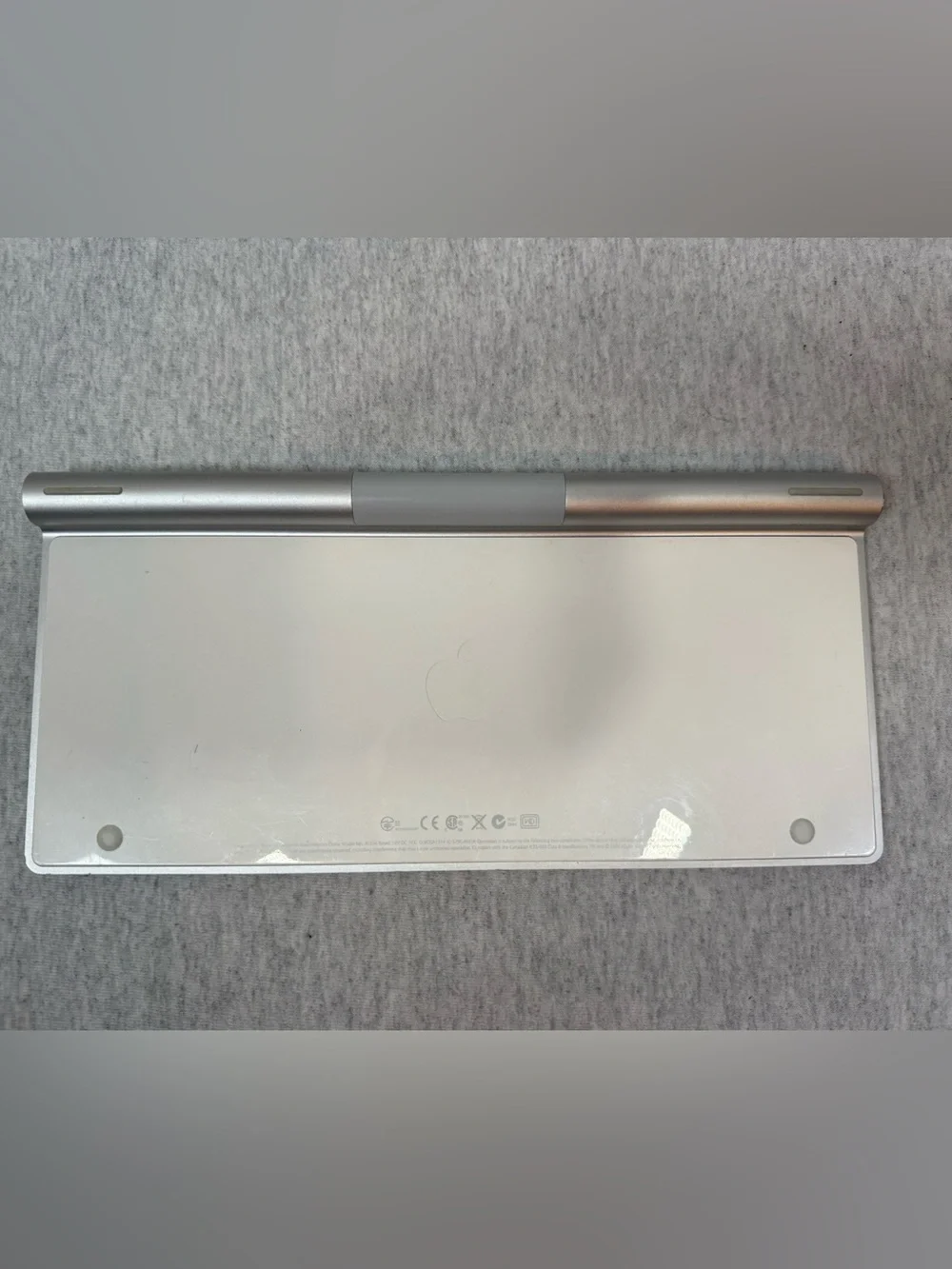 Apple Magic Keyboard A1314 Wireless Bluetooth Aluminum Keyboard